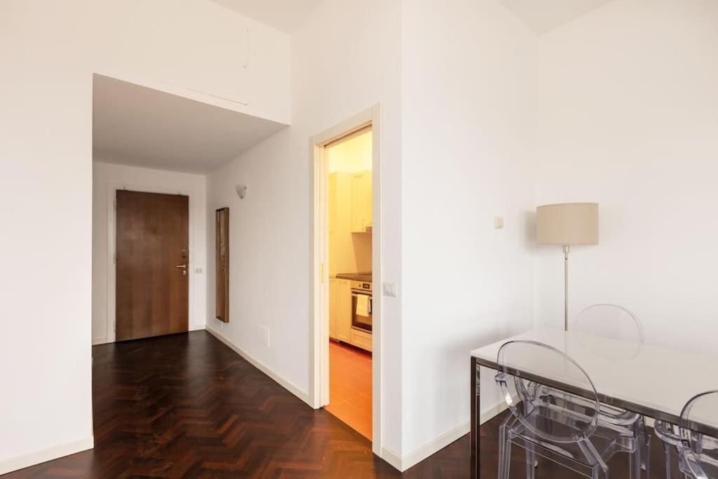 ミラノElegante Bilocale Porta Genova - Mirable Pmアパートメント エクステリア 写真